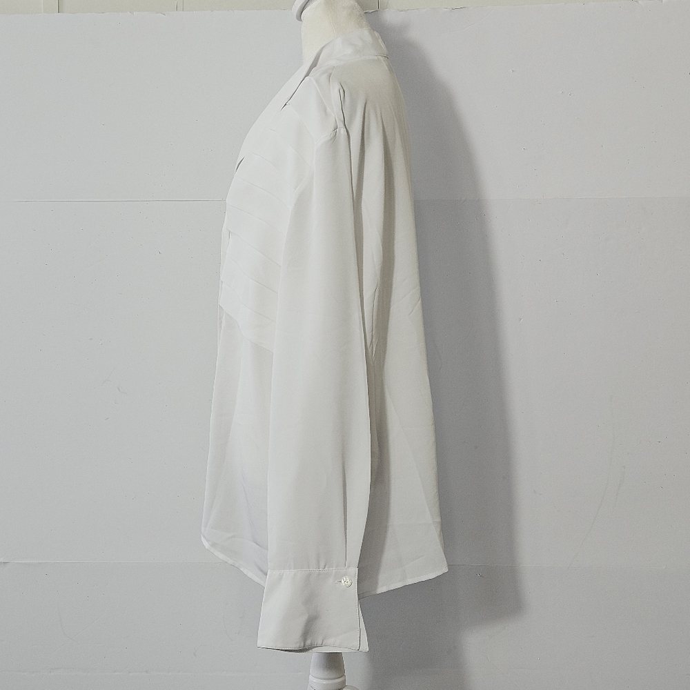 La Chine Classic Size 12 White Long-Sleeved Polyester Button Up Blouse with Laye - Picture 3 of 16